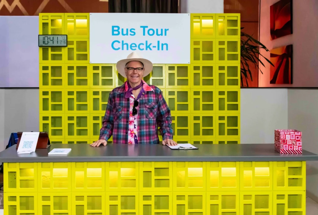 Modernism-Week-Charles-Phoenix-Bus-Tour-photo-by-David-A.-Lee