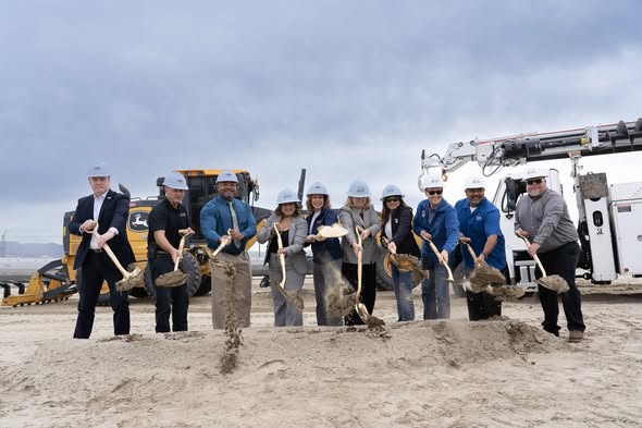 Indio - groundbreaking event photo