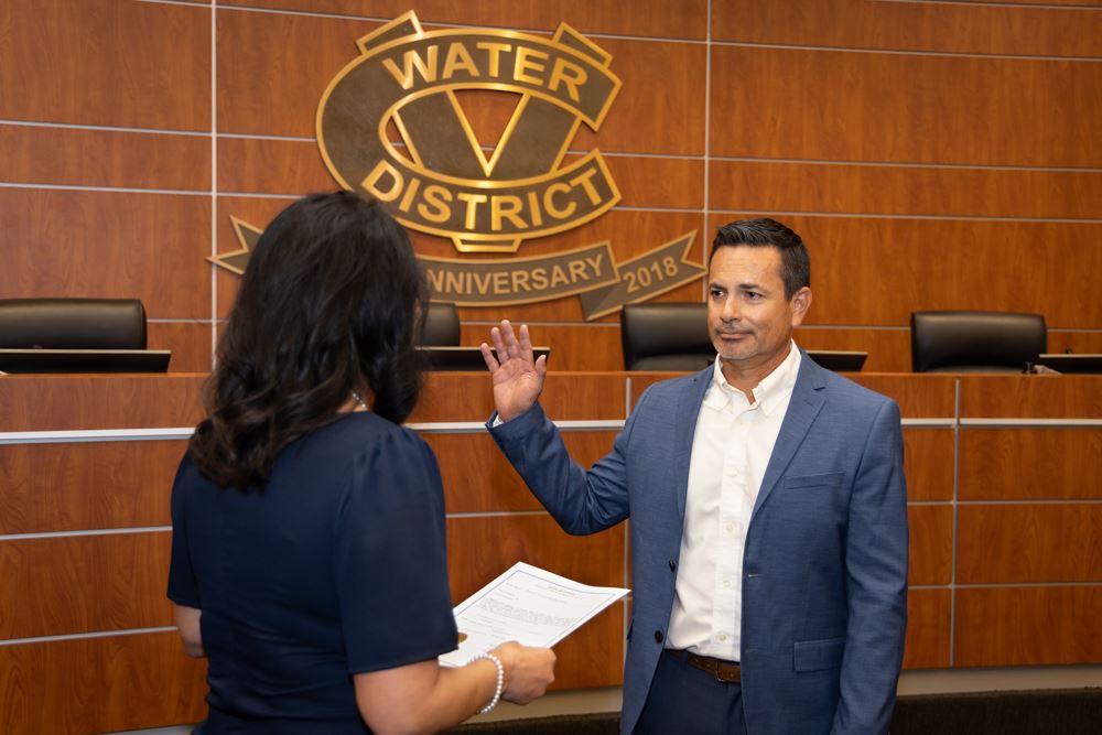 CVWD - Alex Sanchez is sworn in as the District 4 Director