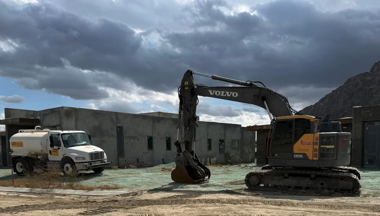 La Quinta - SilverRock demolition image